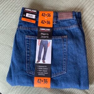 Kirkland signature, men’s blue Jean. Size 42X36. New